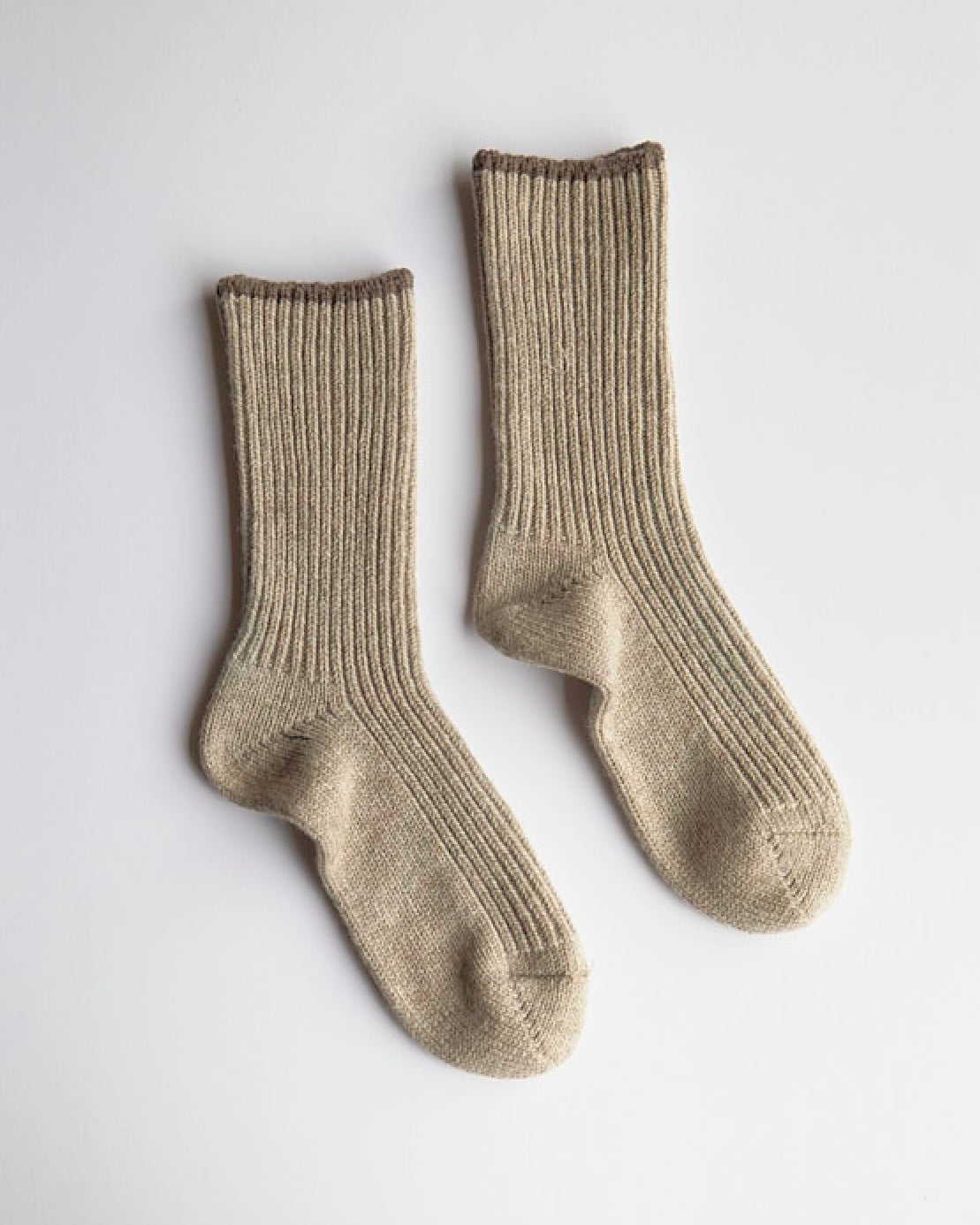 Merino Wool Mix / Available in 3 colors and 2 sizes