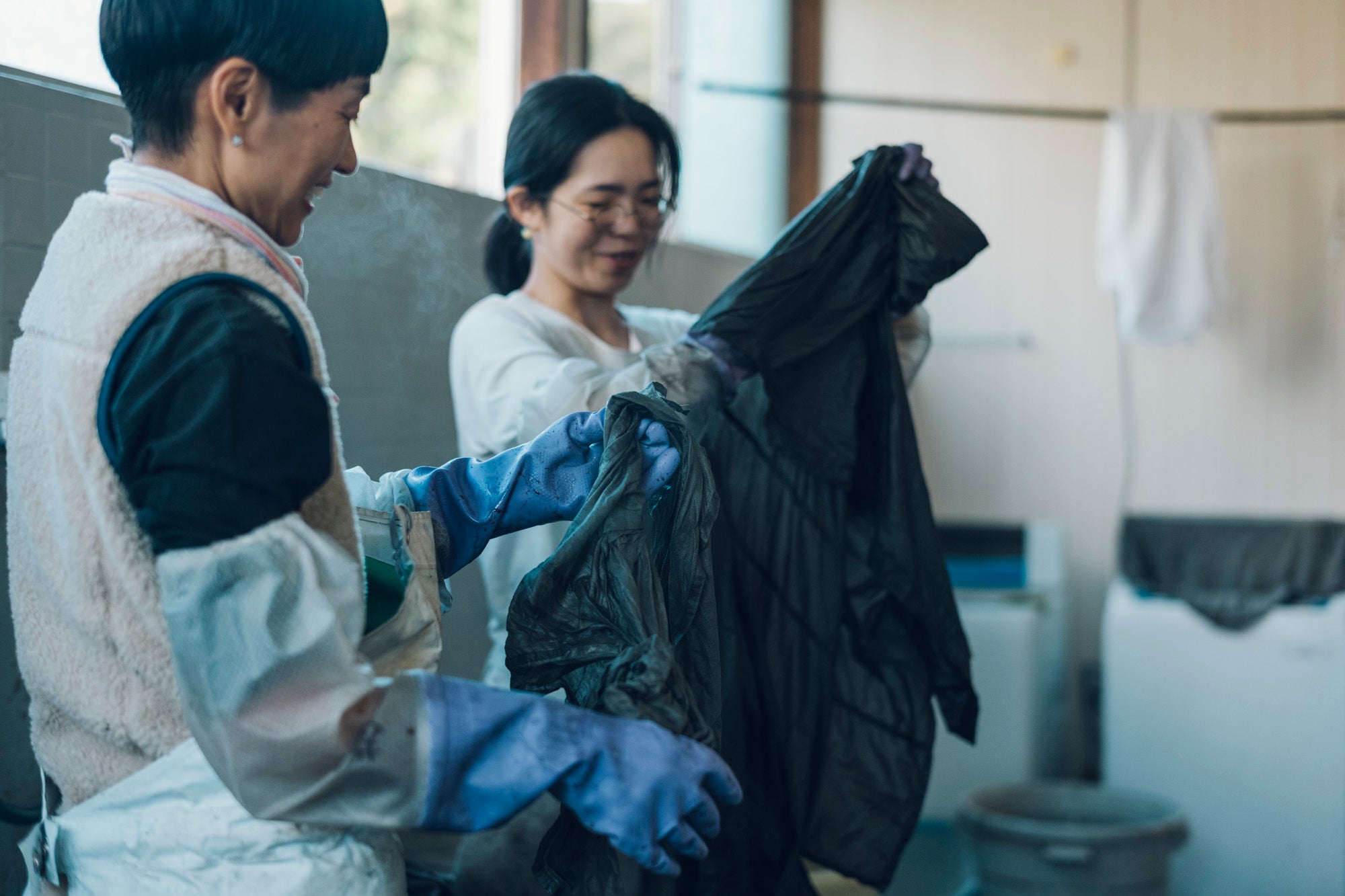 植物採取からの草木染め講座(6,8,10,12月 各回2日間)