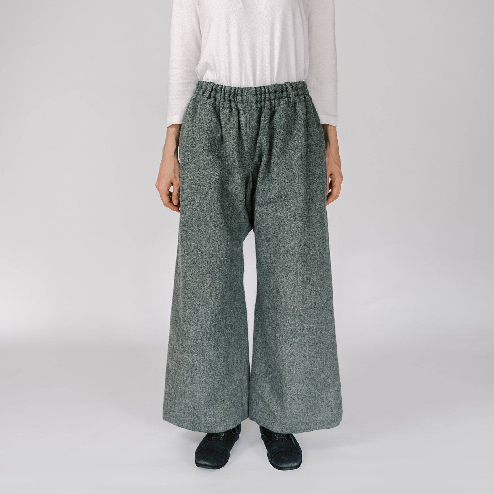 [Online Workshop] Let's make karusan trousers from rescued fabric (Jan 17, 24, 31, Feb 7)