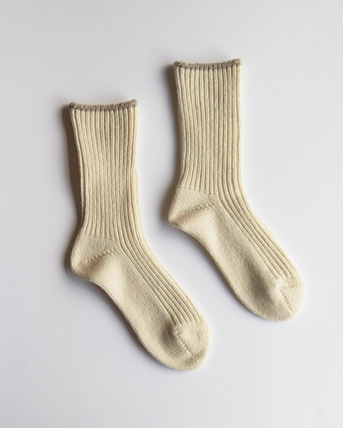Merino Wool Mix / Available in 3 colors and 2 sizes