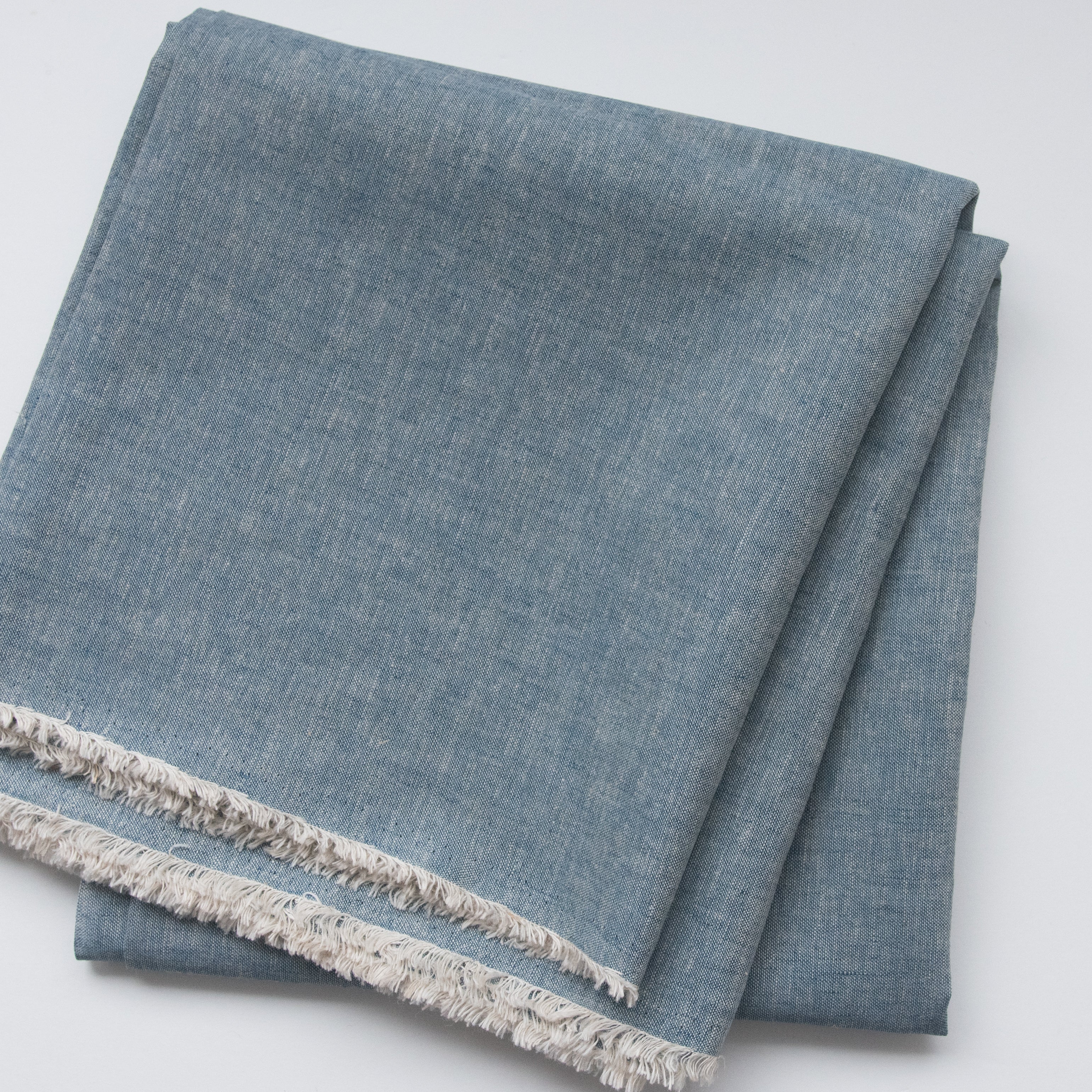 ［シャツ/ ワンピース布］コットンリネンシャンブレー/ ネイビー or ブルー