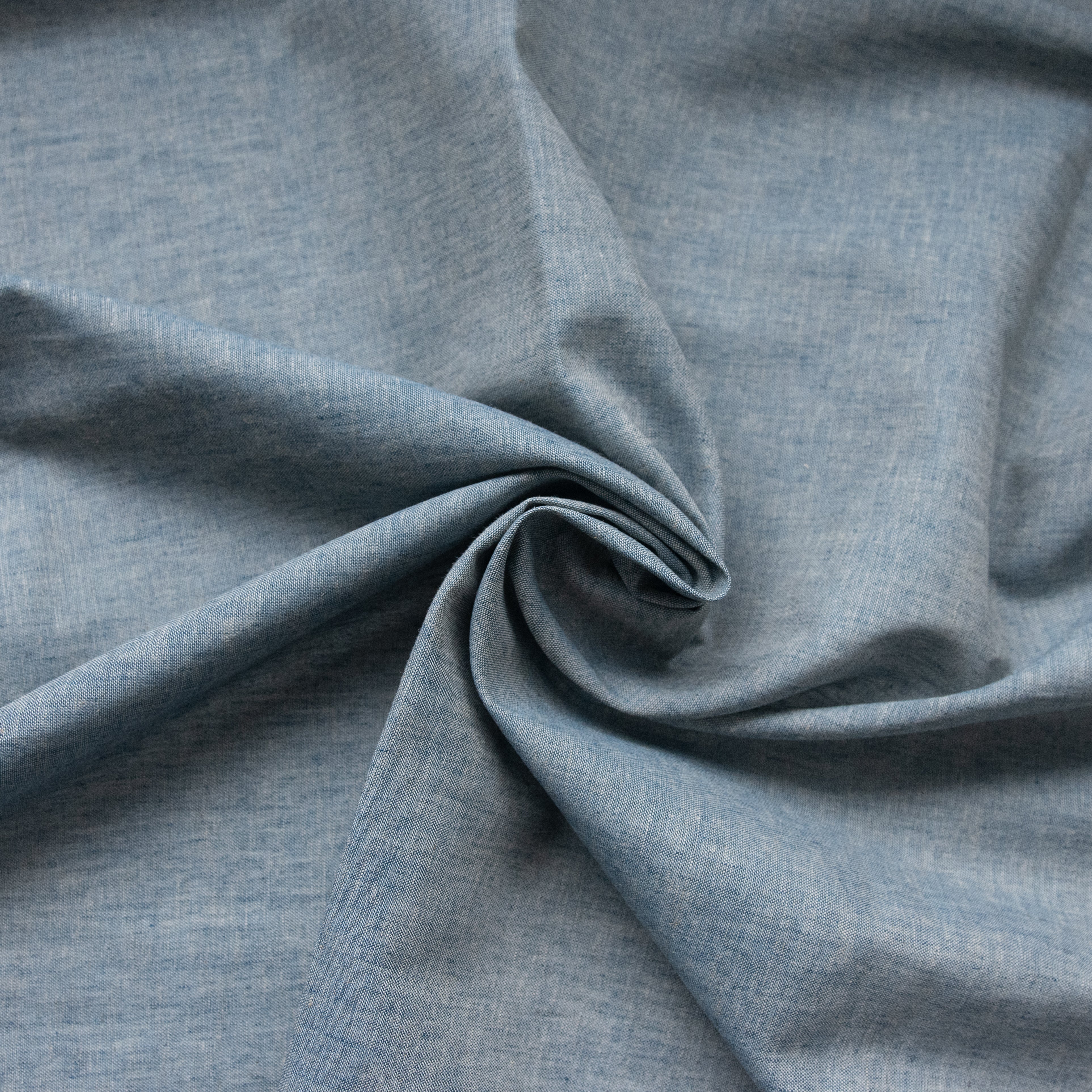 ［シャツ/ ワンピース布］コットンリネンシャンブレー/ ネイビー or ブルー