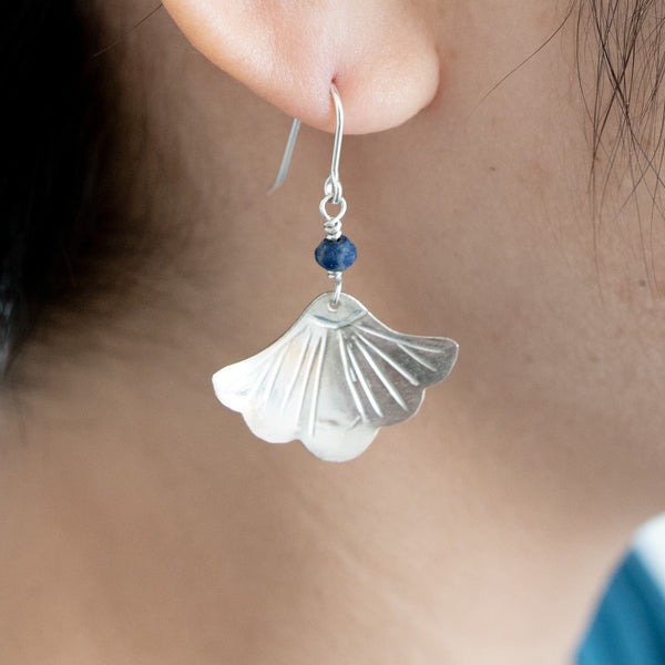 [Earrings] Mai earrings (silver/lapis lazuli)