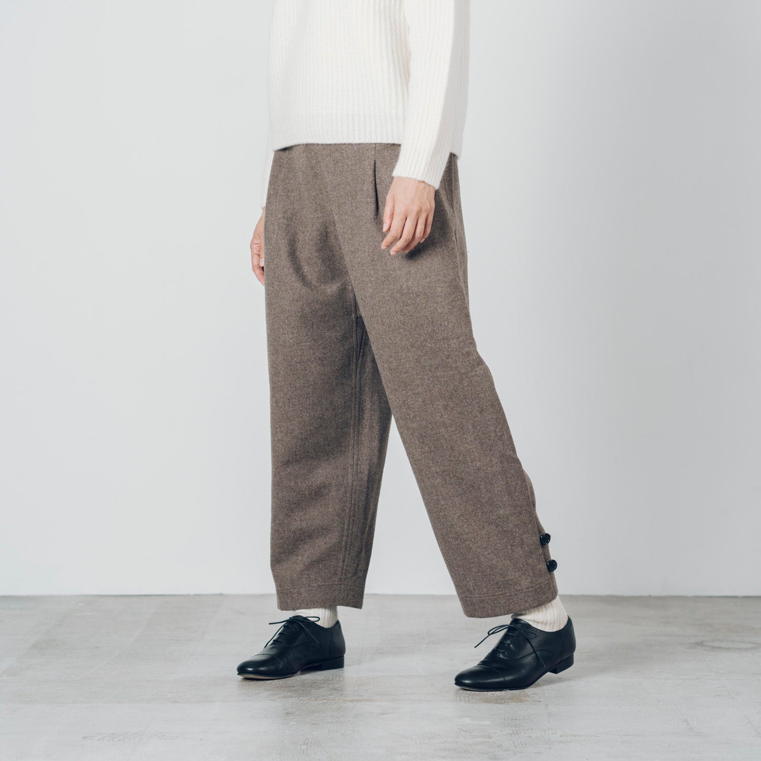 [Hakama] Wool (Black Merino)/Brown [Jodhpurs]