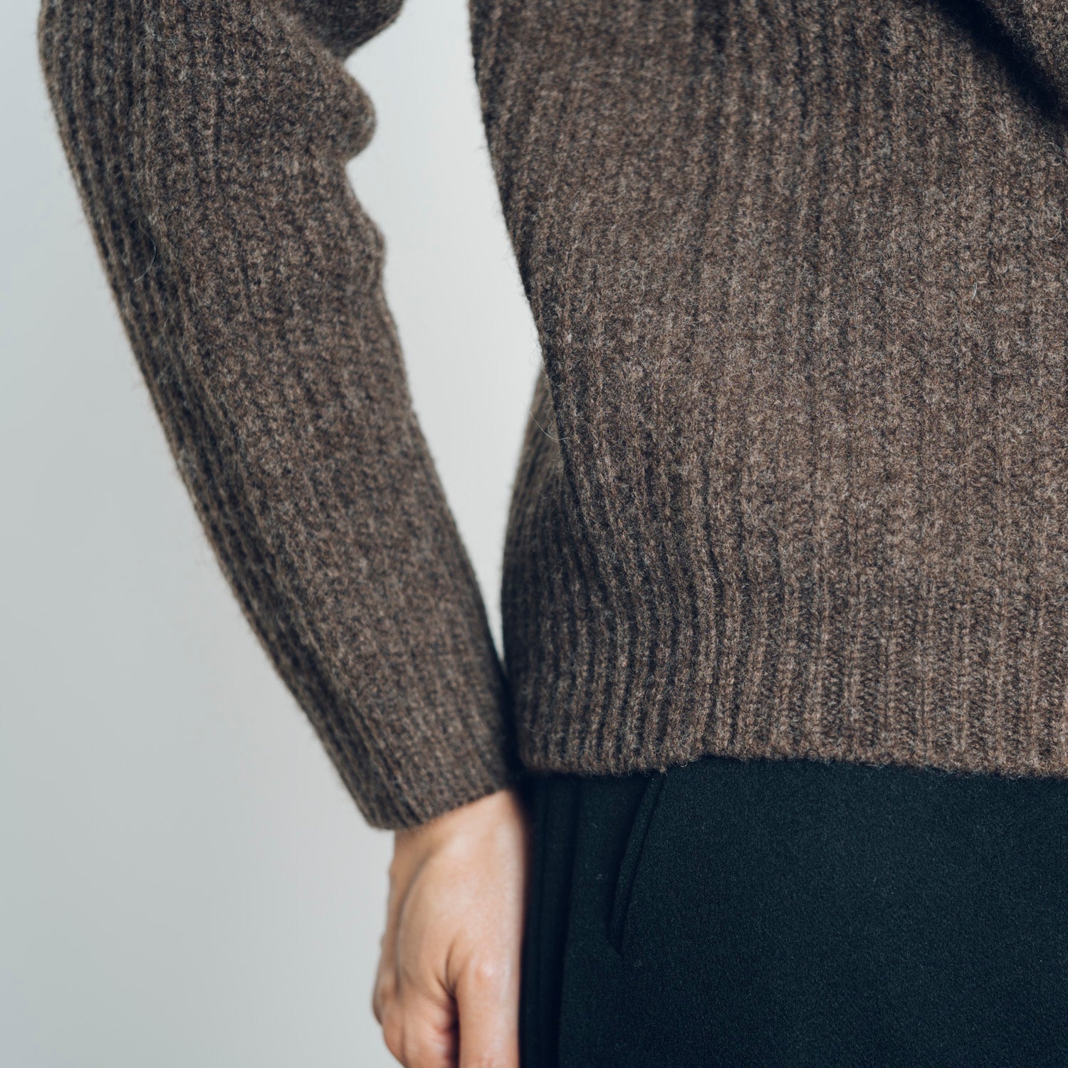 [Sweater] Tasmanian wool/ dark brown size 1 