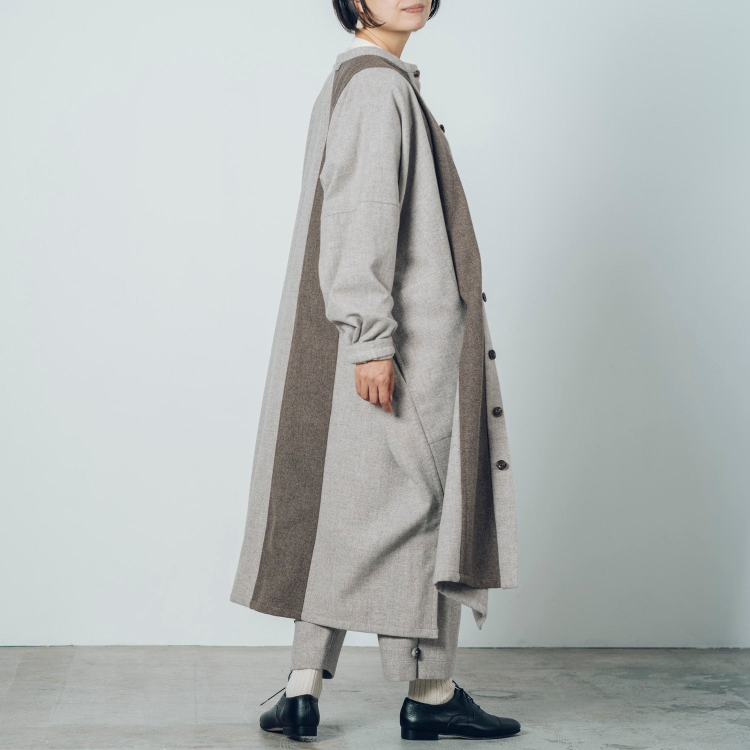 Accepting orders until 3/31 [Echizen Coat] Wool (Black Merino)/Gray x Brown