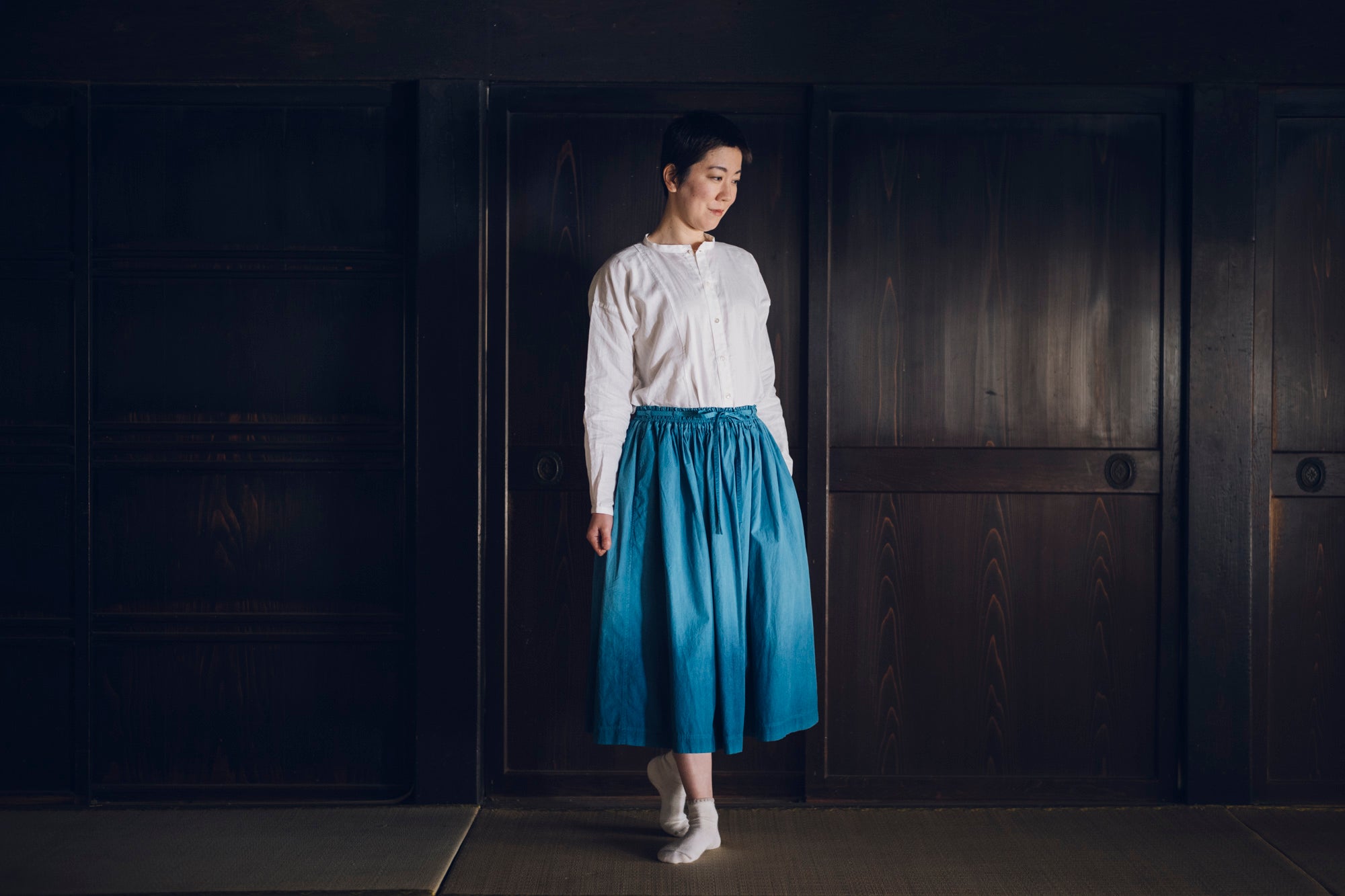 [Skirt] Gathered skirt/indigo dye gradation