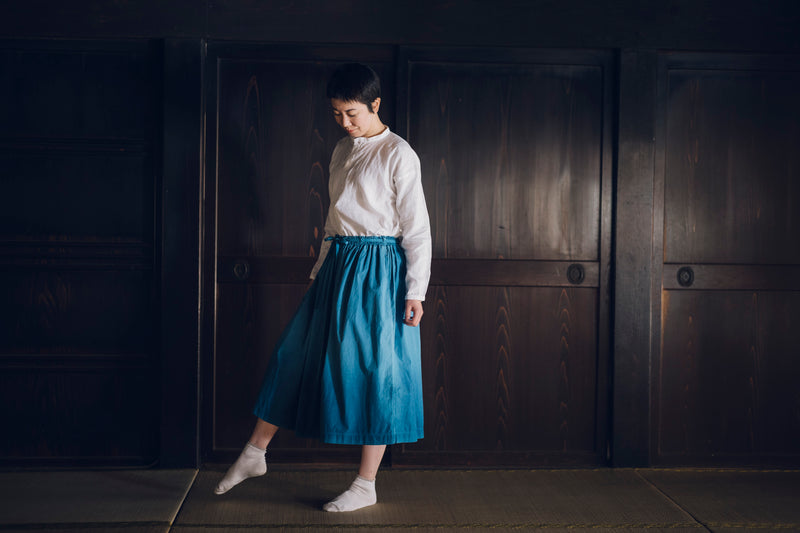 [Skirt] Gathered skirt/indigo dye gradation