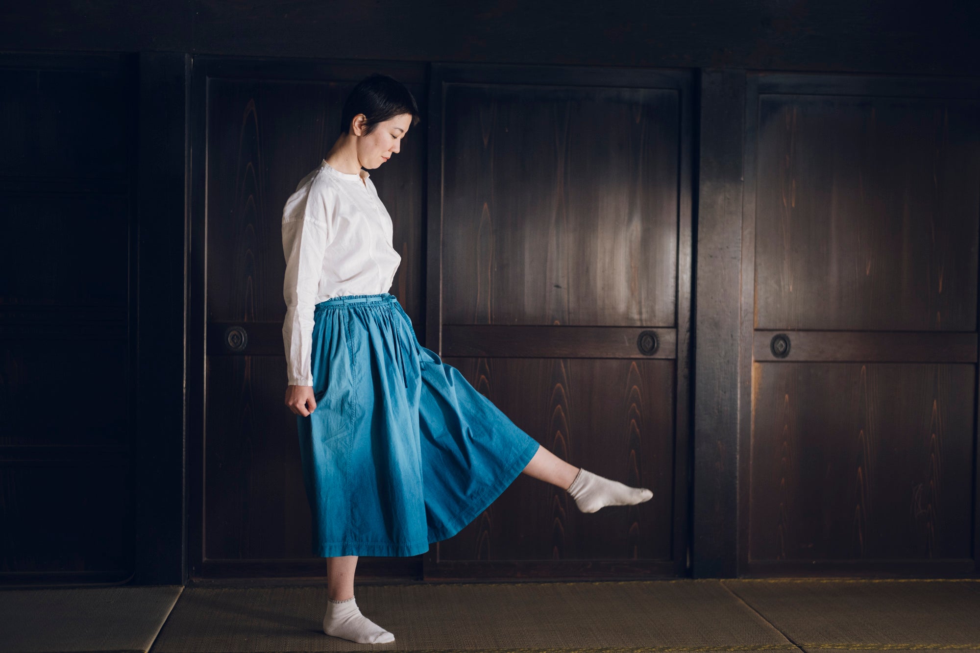 [Skirt] Gathered skirt/indigo dye gradation