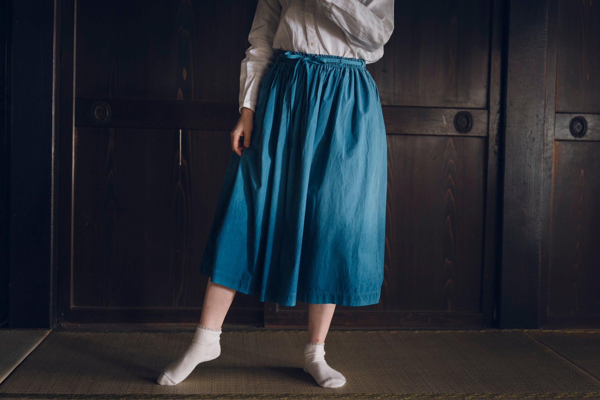 [Skirt] Gathered skirt/indigo dye gradation