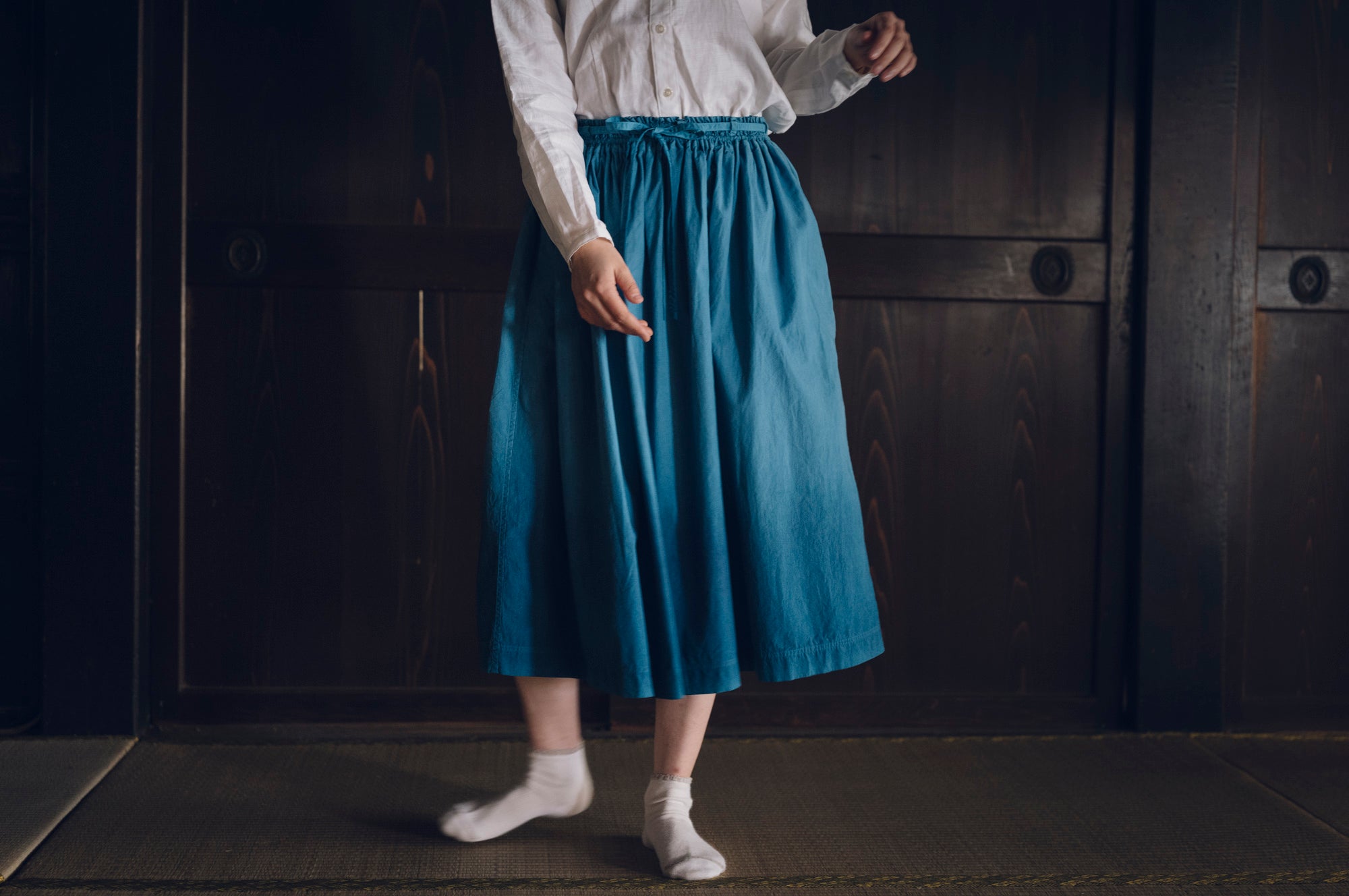 [Skirt] Gathered skirt/indigo dye gradation