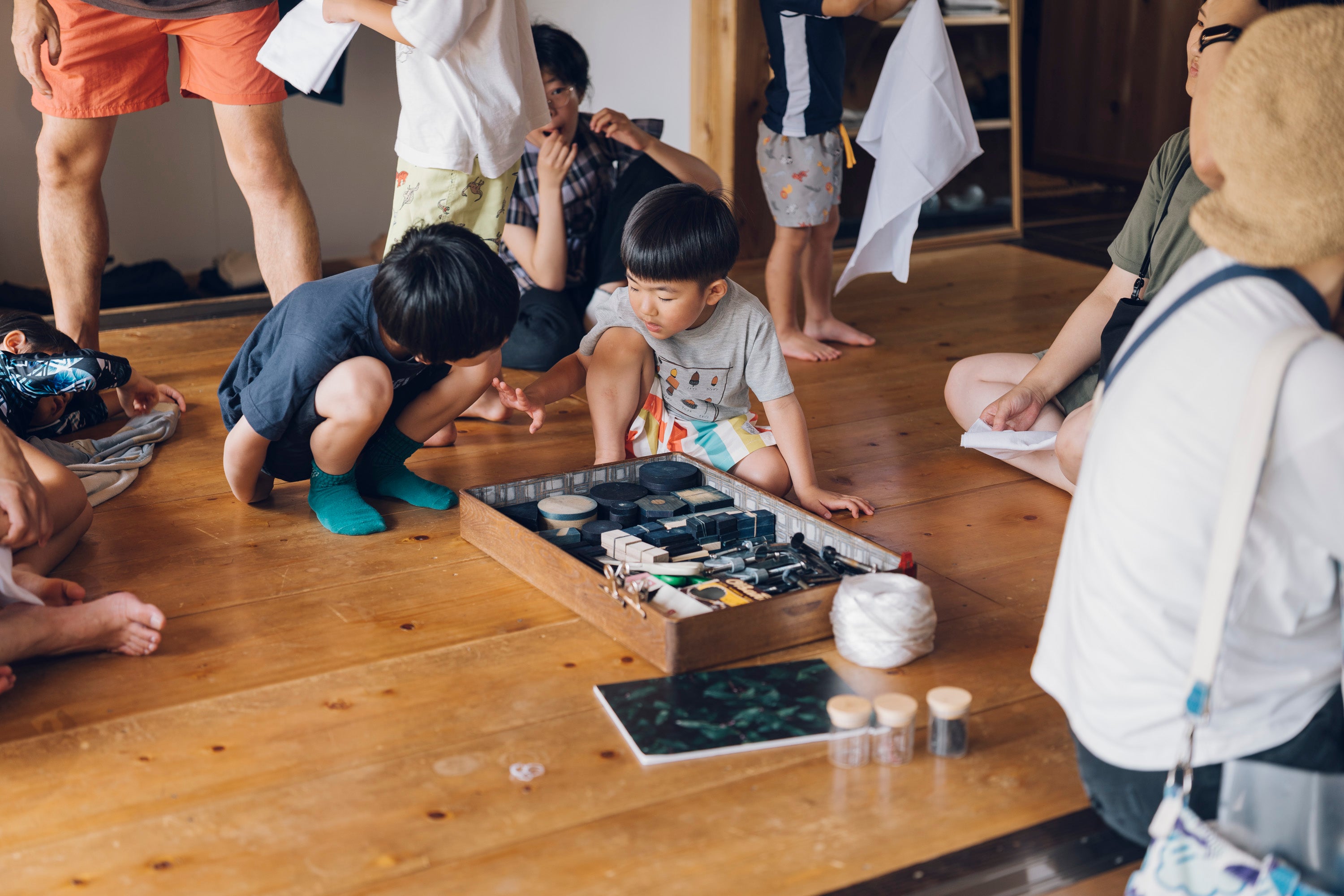 夏休みスペシャル親子企画！∼藍染について学び、自分で染めて、夏休みの作品をつくろう＆とうもろこし収穫体験∼
