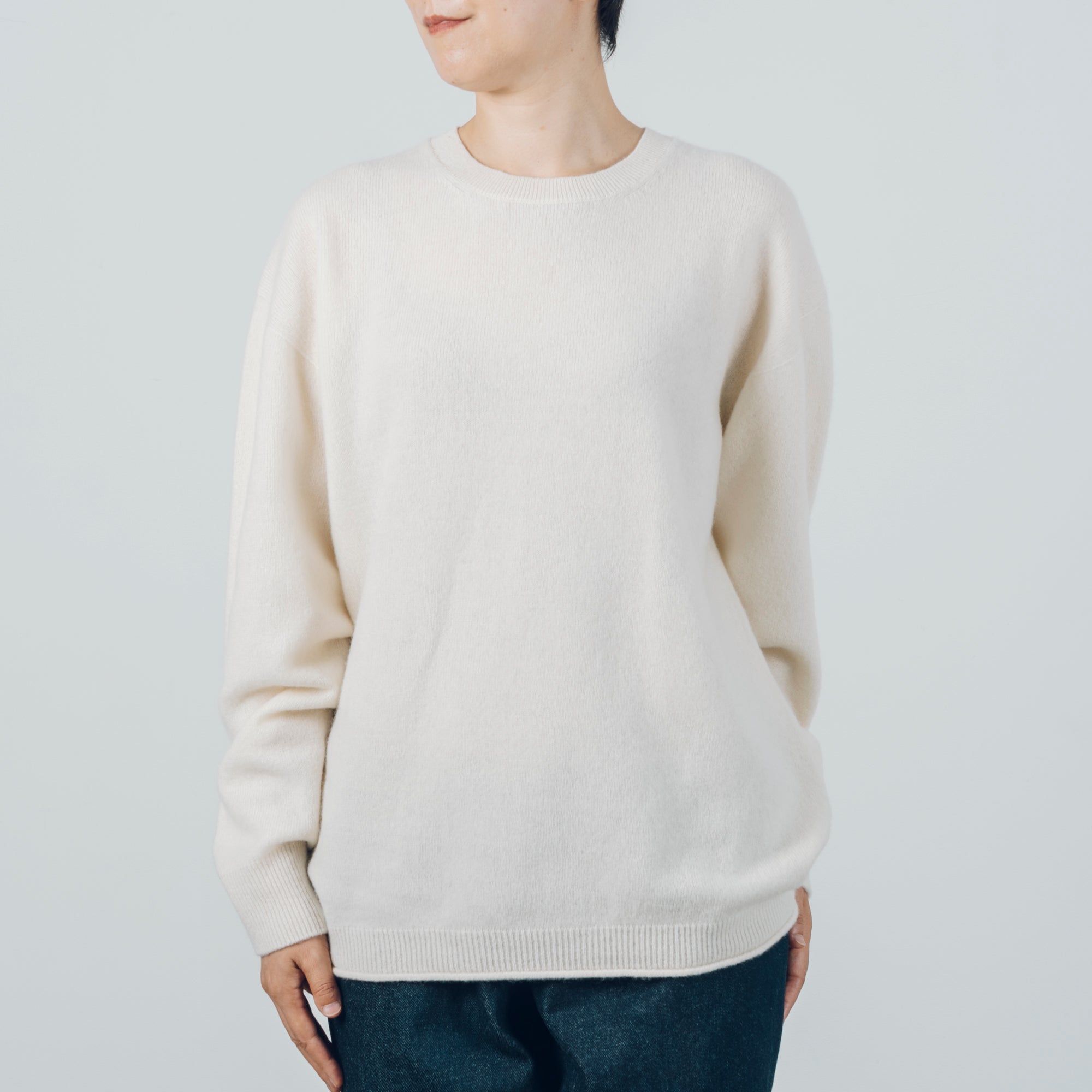 クルーネックセーター］メリノウール / タスマニアホワイトsize2