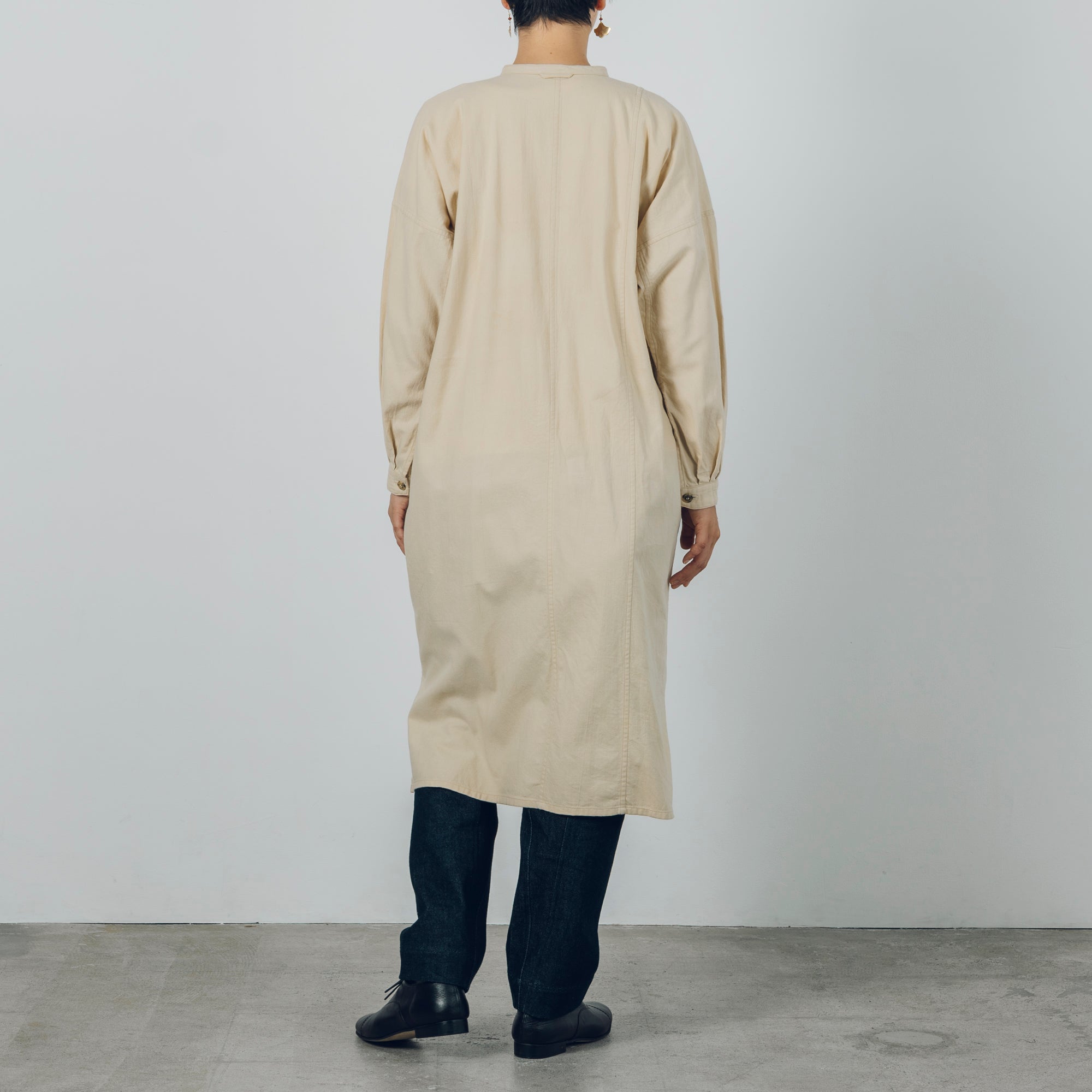 [Echizen One-piece dress] Organic cotton flannel / khaki beige (marigold dyed)