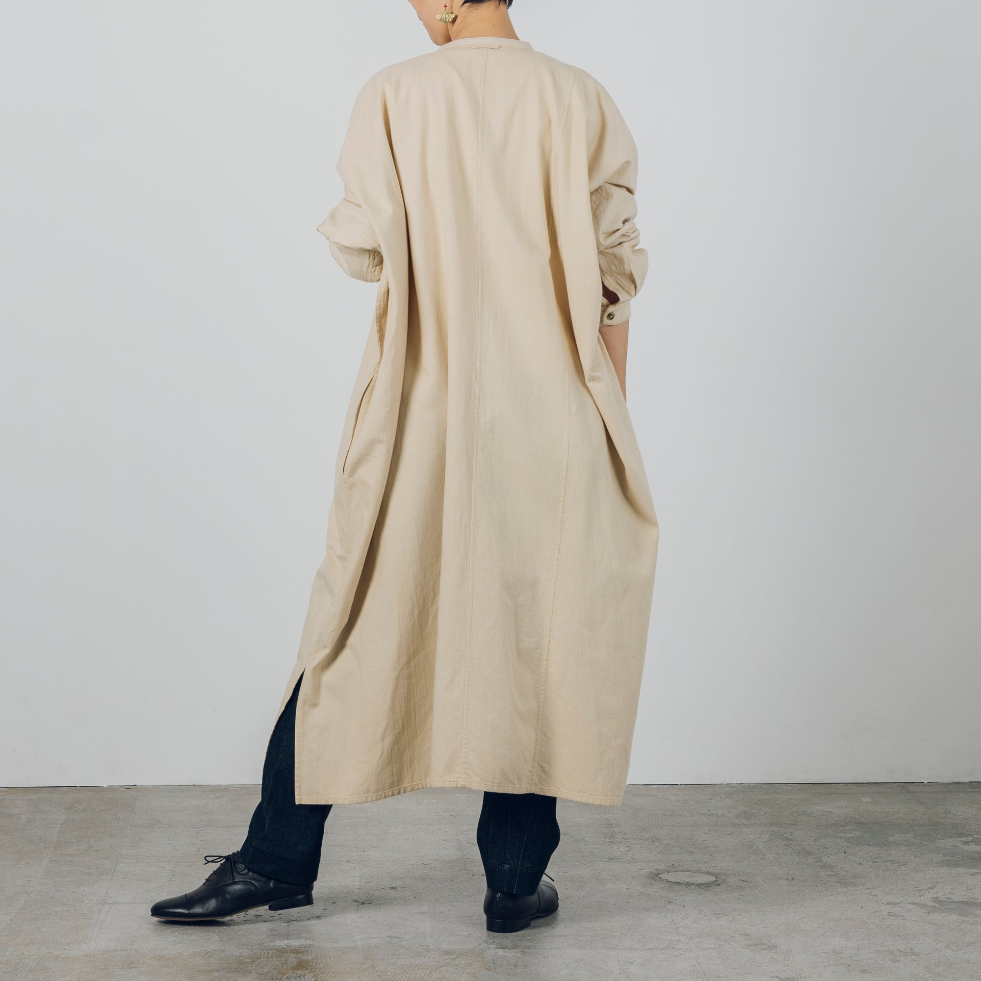 [Echizen One-piece dress] Organic cotton flannel / khaki beige (marigold dyed)
