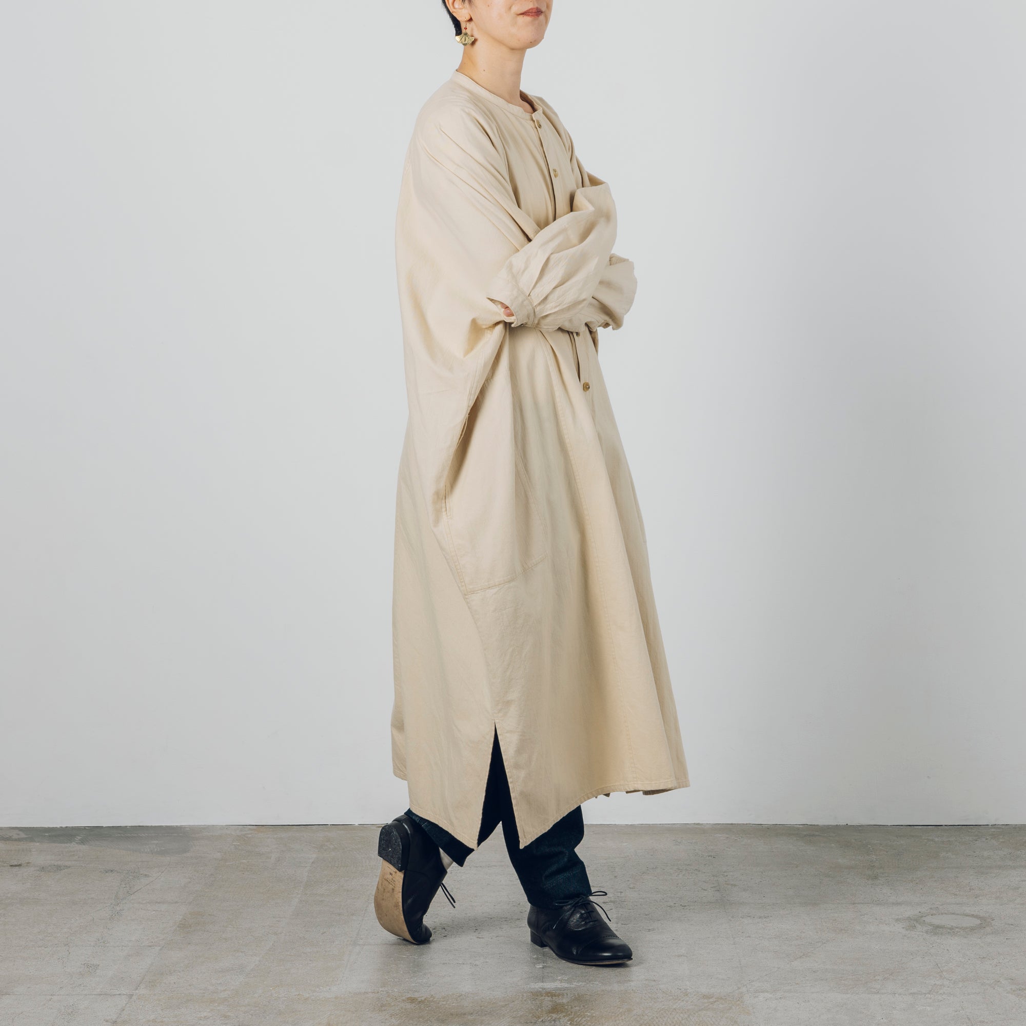 [Echizen One-piece dress] Organic cotton flannel / khaki beige (marigold dyed)