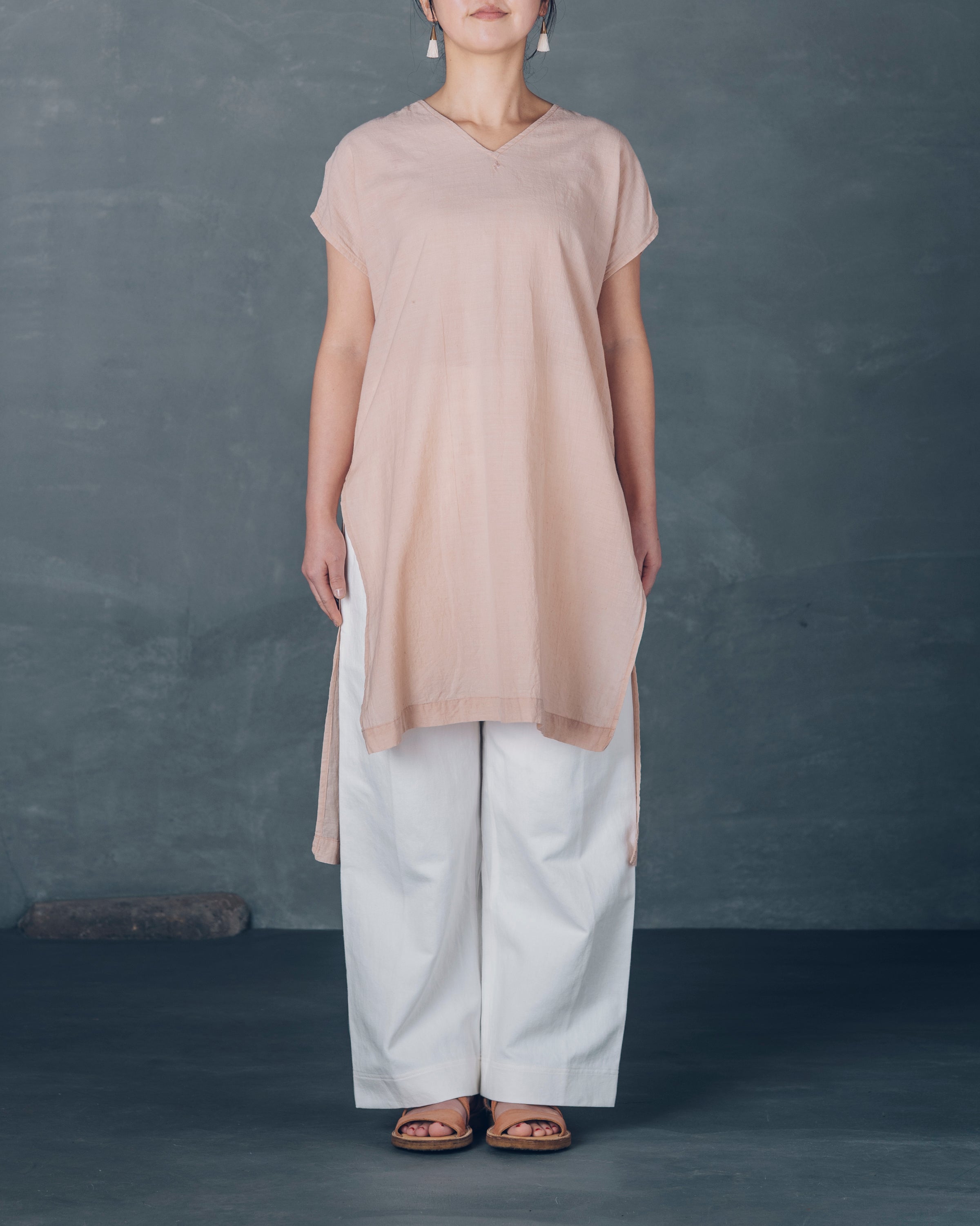 ［シャツ］Vネックチュニック/カディコットン/桜ピンク