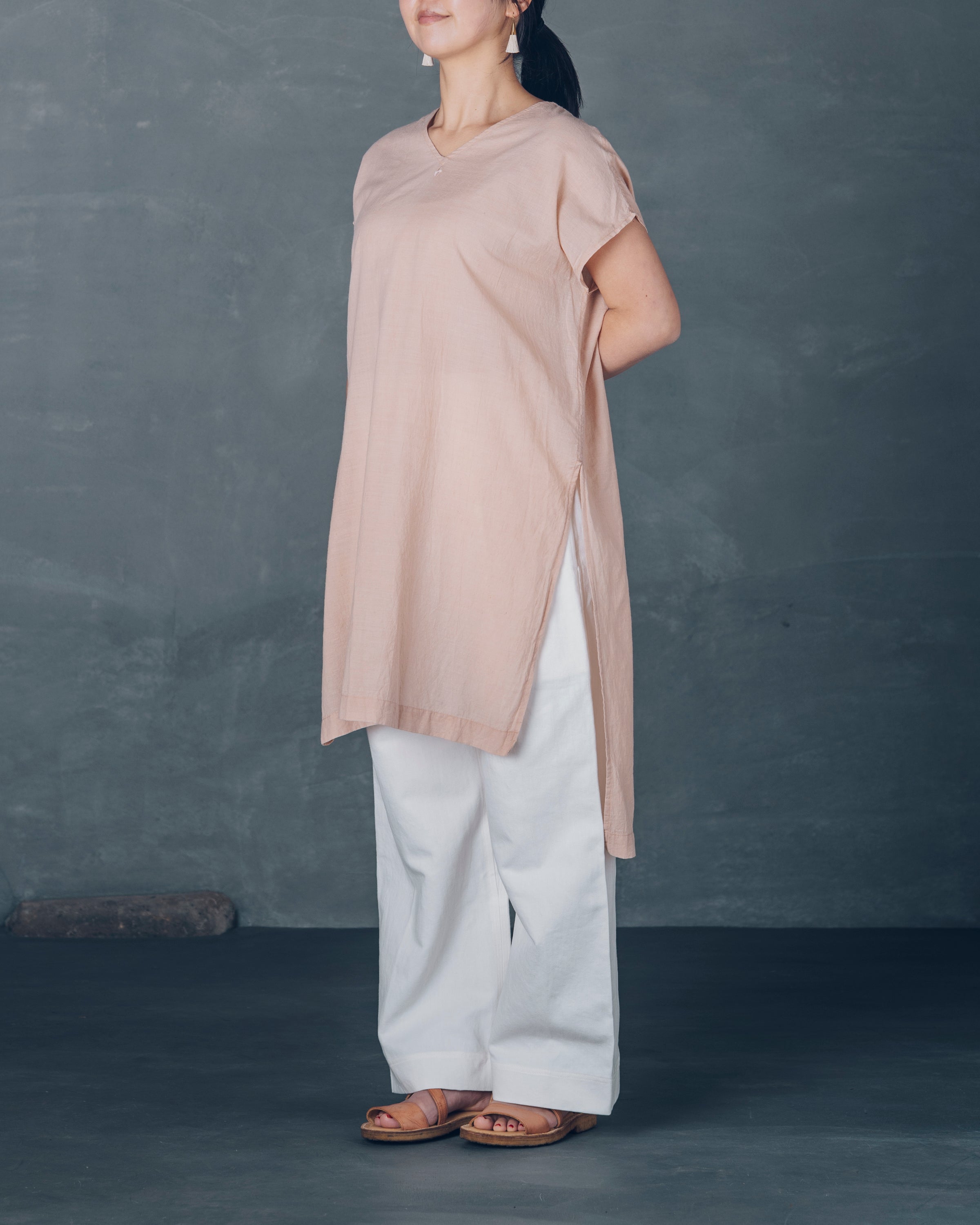 ［シャツ］Vネックチュニック/カディコットン/桜ピンク