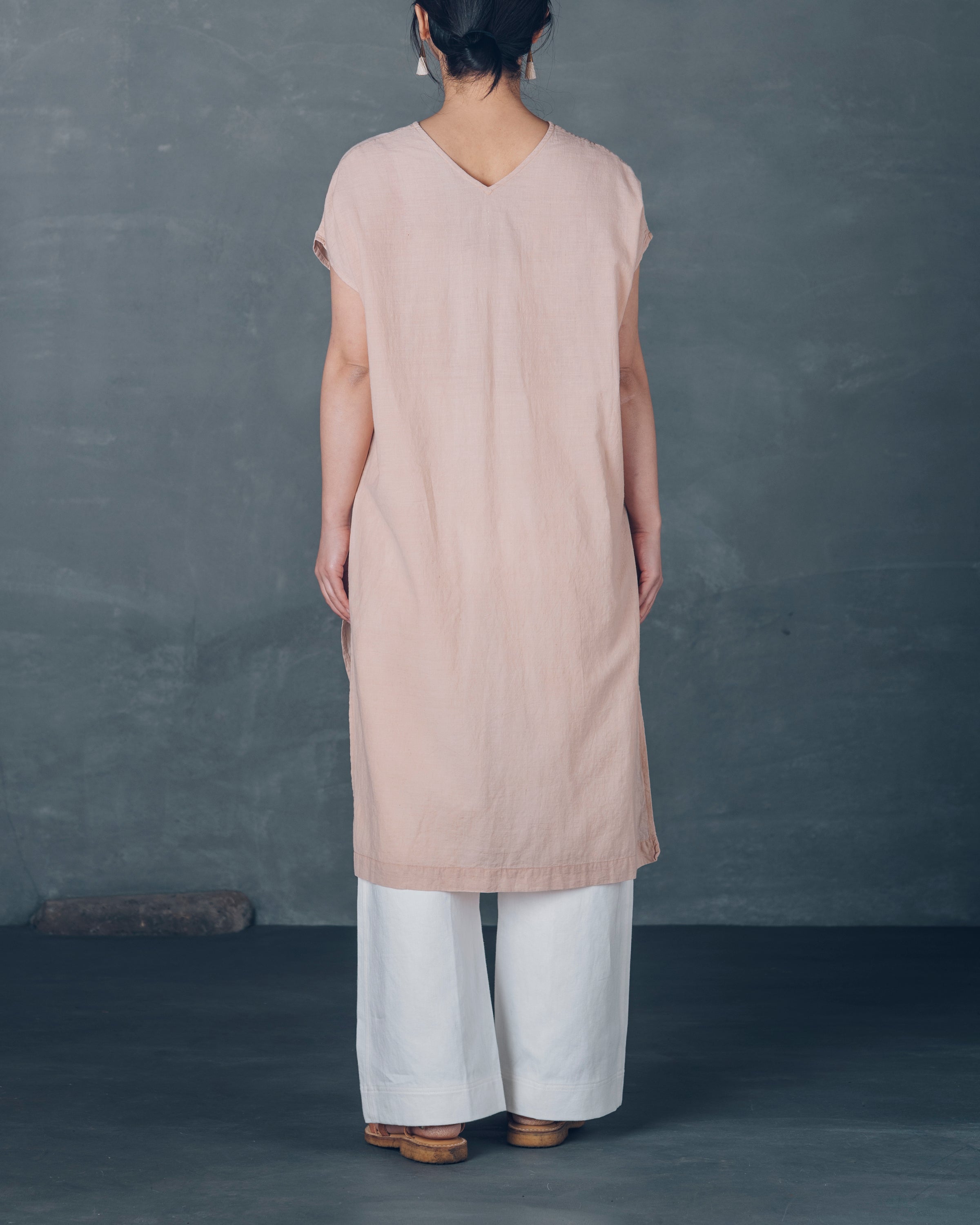 ［シャツ］Vネックチュニック/カディコットン/桜ピンク