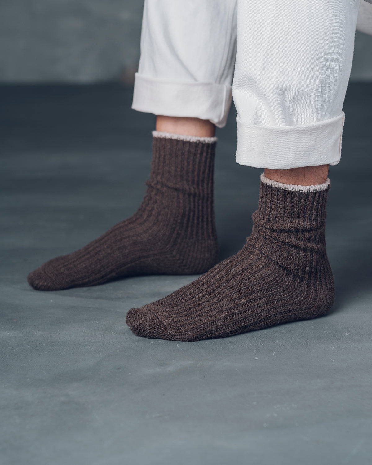 Merino Wool Mix / Available in 3 colors and 2 sizes