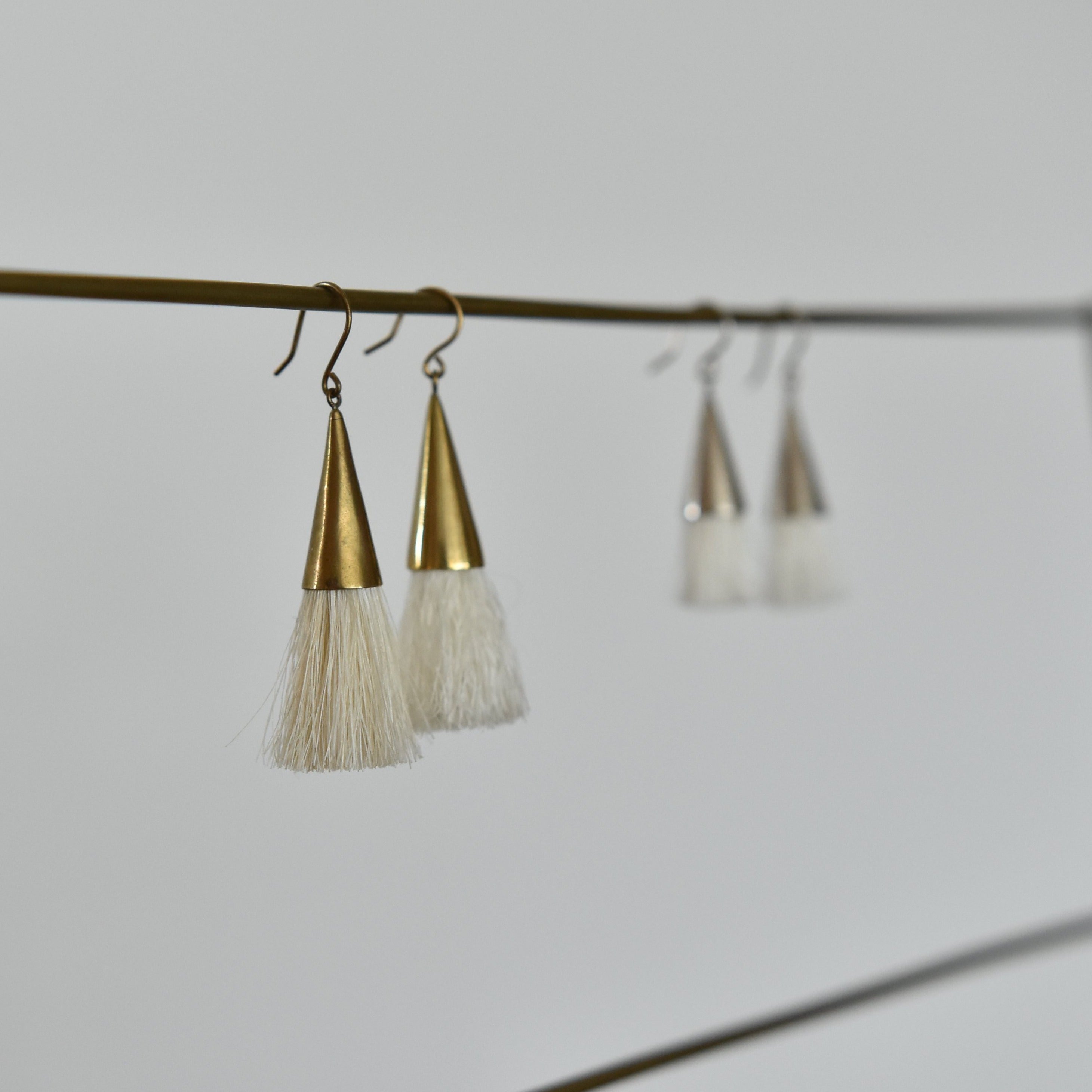 [Earrings] Tassel earrings (brass/silk)